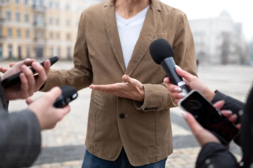 War Reporting From Correspondents To Wireless Witnesses